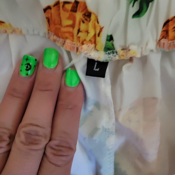 Pineapple Pompom Shorts - Picture 3 of 3